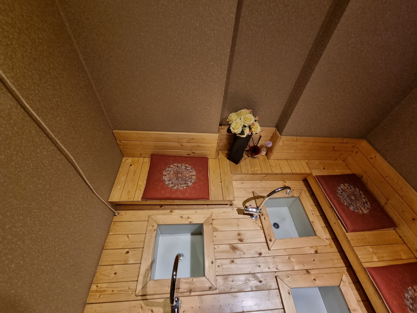 2950055133_H8ZnEOyQ_17d97557a291c23ee664bfb680b4d3b52148dcc9.jpg 이미지크게보기